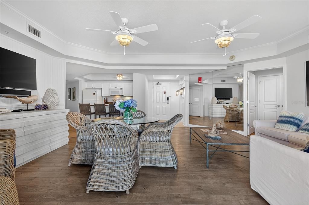 For Sale: $745,000 (3 beds, 3 baths, 1435 Square Feet)