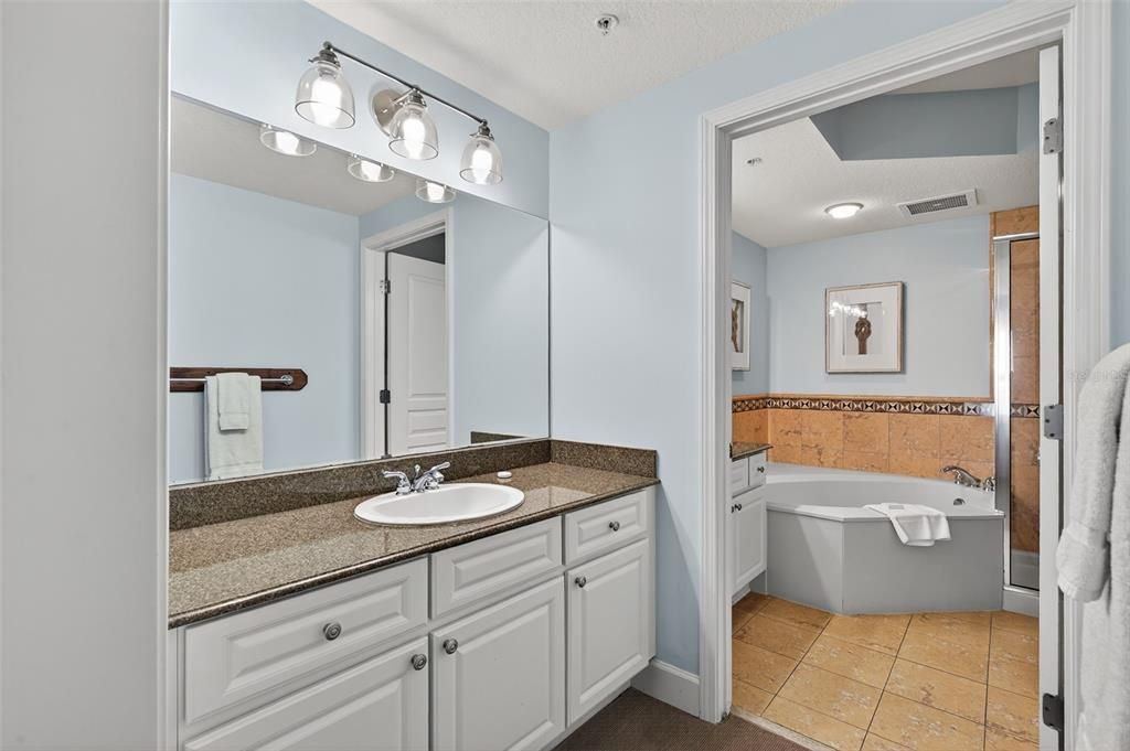 For Sale: $745,000 (3 beds, 3 baths, 1435 Square Feet)