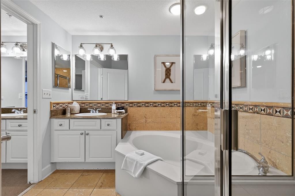 For Sale: $745,000 (3 beds, 3 baths, 1435 Square Feet)