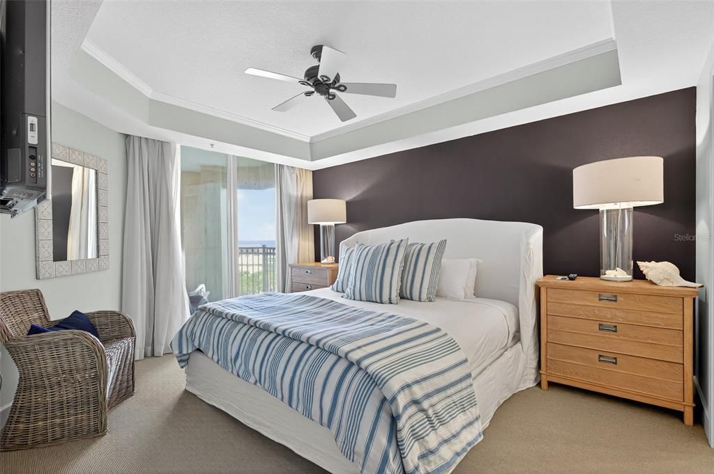 For Sale: $745,000 (3 beds, 3 baths, 1435 Square Feet)