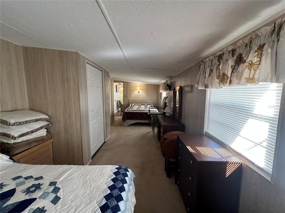 待售: $99,500 (2 贝兹, 1 浴室, 994 平方英尺)