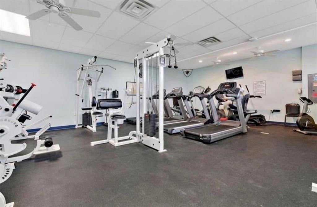 待售: $99,500 (2 贝兹, 1 浴室, 994 平方英尺)