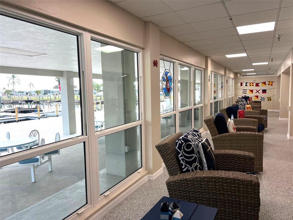 待售: $99,500 (2 贝兹, 1 浴室, 994 平方英尺)