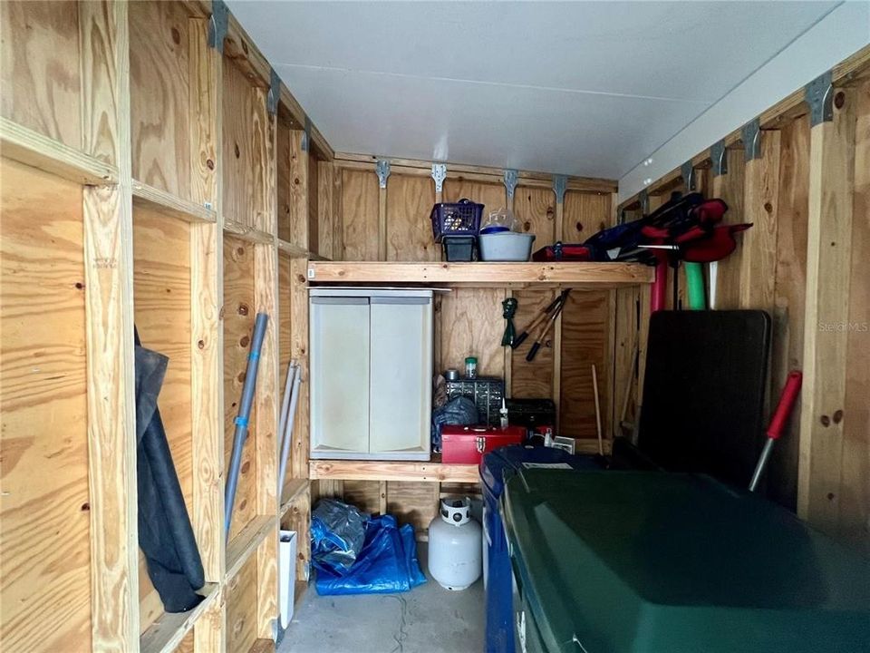 待售: $99,500 (2 贝兹, 1 浴室, 994 平方英尺)