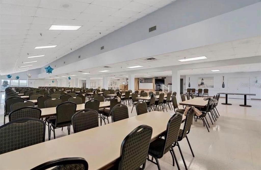 待售: $99,500 (2 贝兹, 1 浴室, 994 平方英尺)