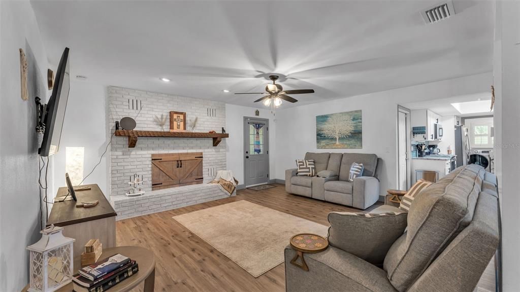 En Venta: $420,000 (2 camas, 2 baños, 1449 Pies cuadrados)