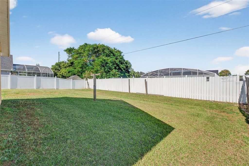 For Sale: $359,900 (3 beds, 2 baths, 1484 Square Feet)