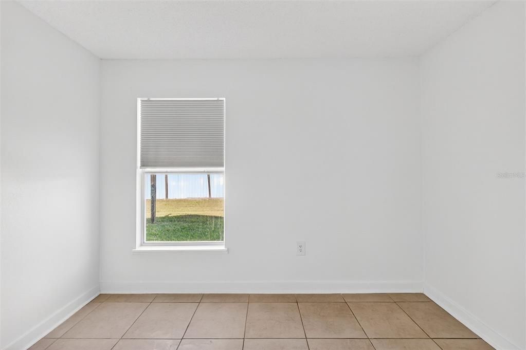 For Sale: $359,900 (3 beds, 2 baths, 1484 Square Feet)