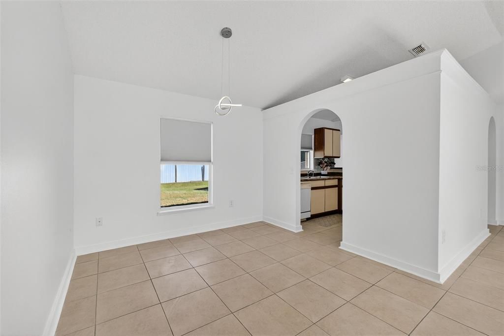 For Sale: $359,900 (3 beds, 2 baths, 1484 Square Feet)