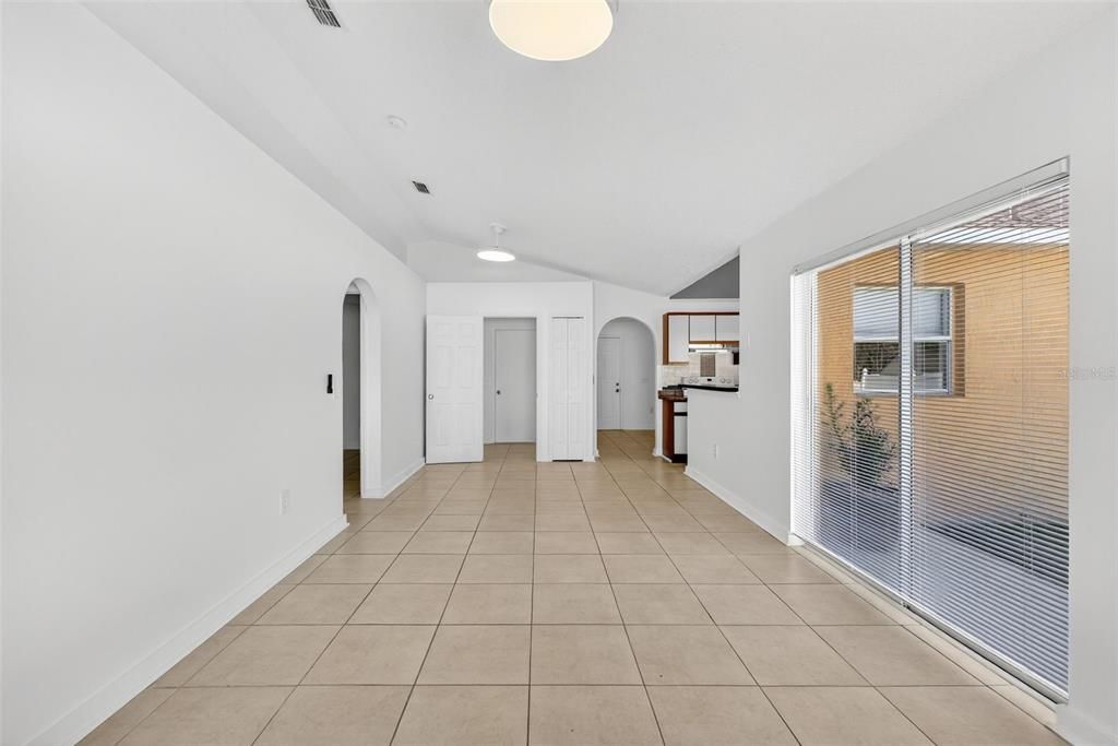 For Sale: $359,900 (3 beds, 2 baths, 1484 Square Feet)