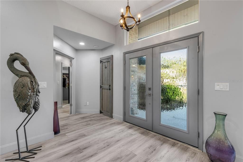 En Venta: $695,000 (4 camas, 3 baños, 2652 Pies cuadrados)