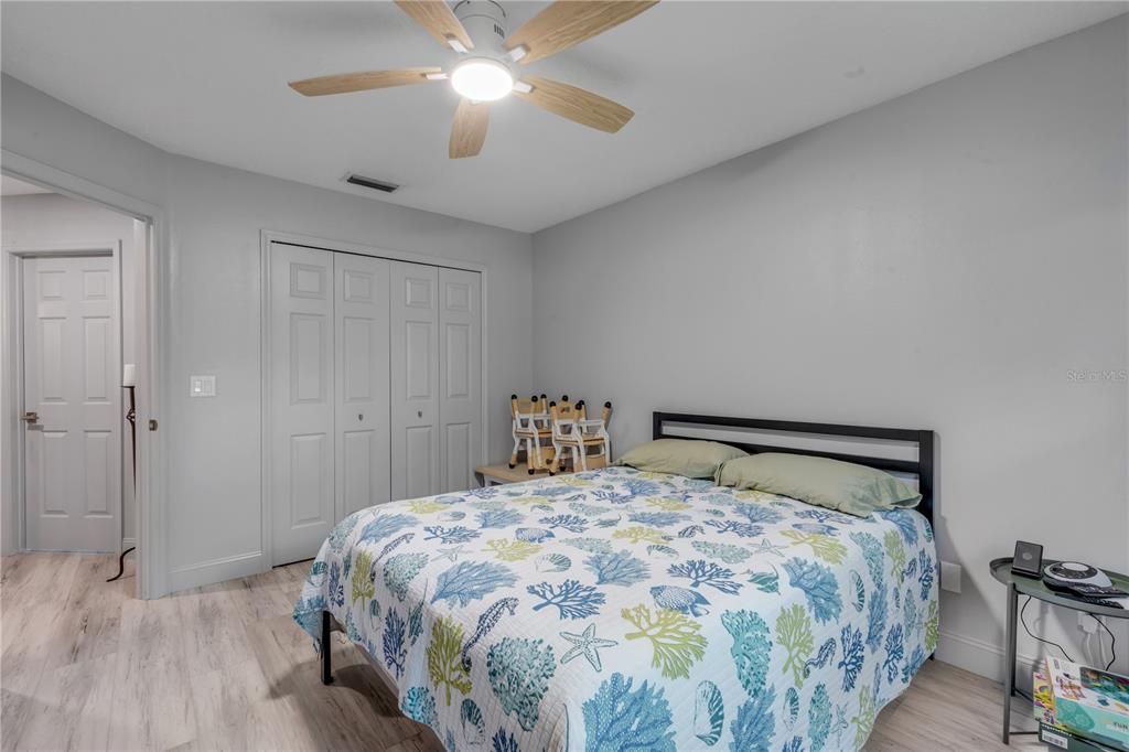 En Venta: $695,000 (4 camas, 3 baños, 2652 Pies cuadrados)