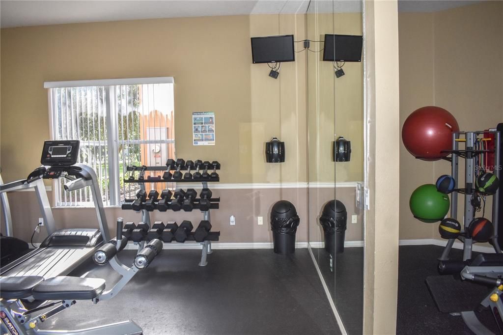 待售: $415,000 (4 贝兹, 2 浴室, 1848 平方英尺)