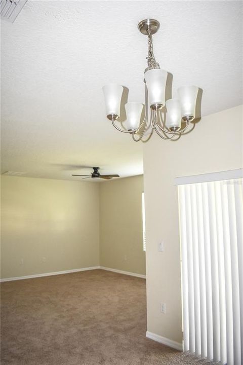 待售: $415,000 (4 贝兹, 2 浴室, 1848 平方英尺)