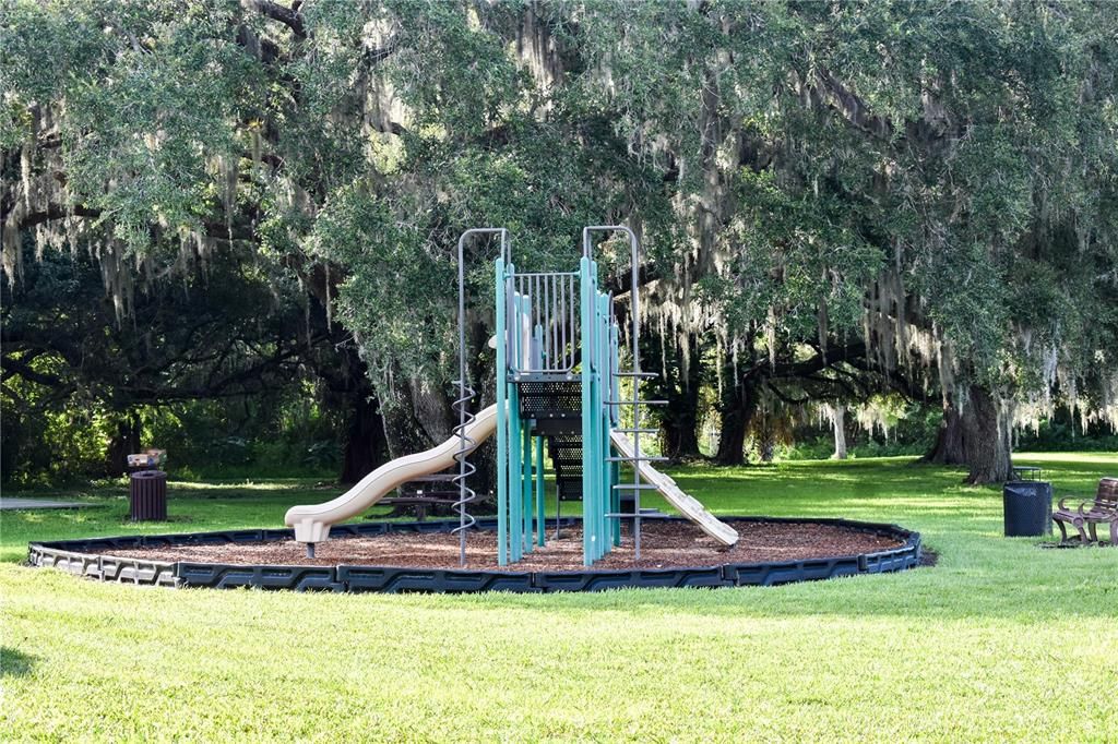 待售: $415,000 (4 贝兹, 2 浴室, 1848 平方英尺)