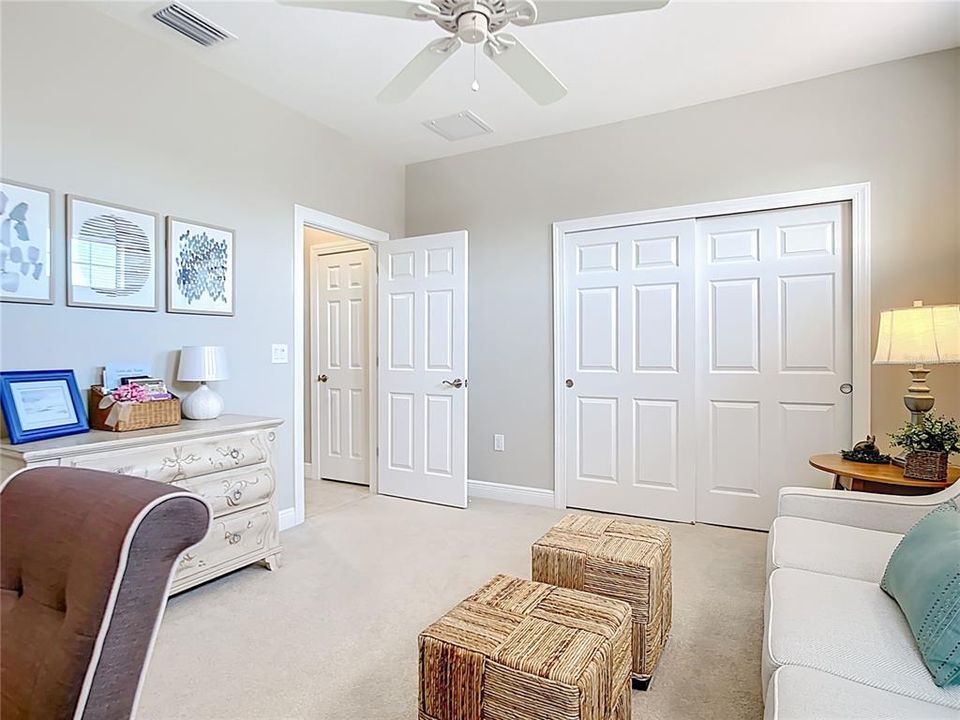 For Sale: $625,000 (3 beds, 2 baths, 2376 Square Feet)