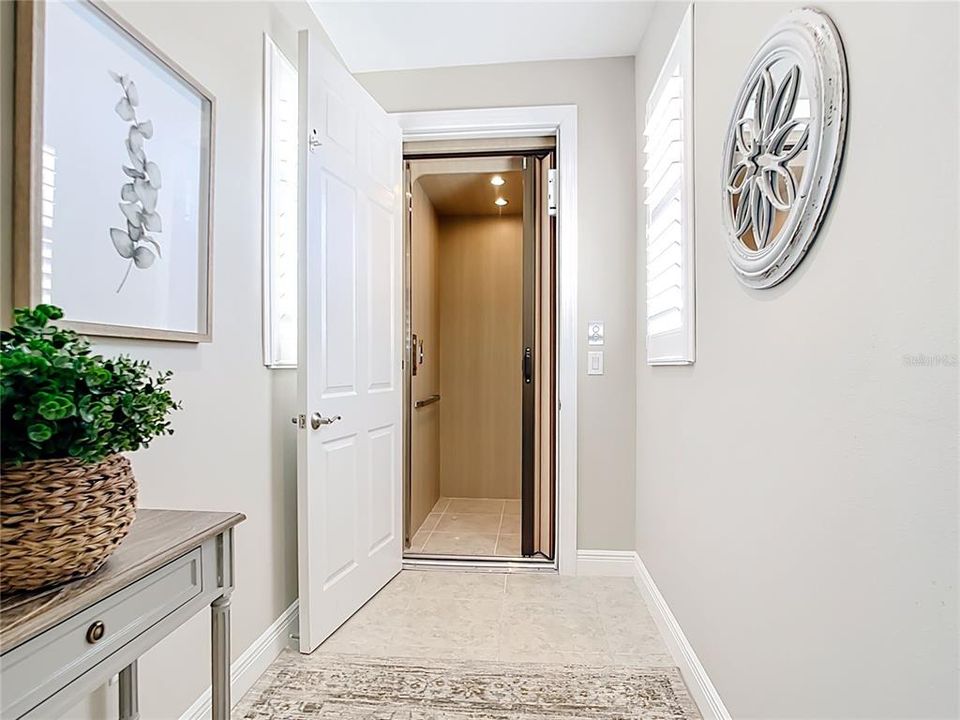 For Sale: $625,000 (3 beds, 2 baths, 2376 Square Feet)