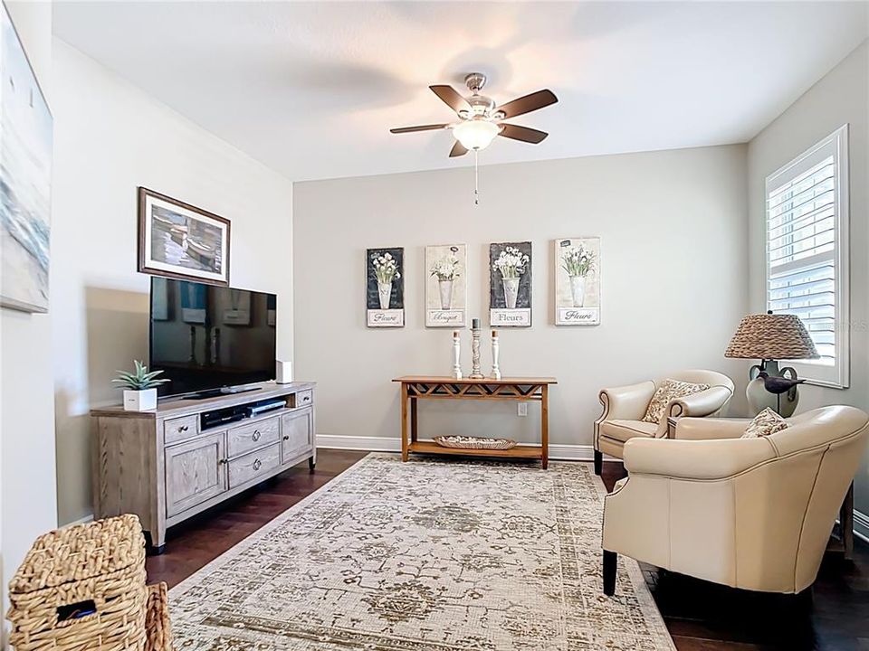 For Sale: $625,000 (3 beds, 2 baths, 2376 Square Feet)