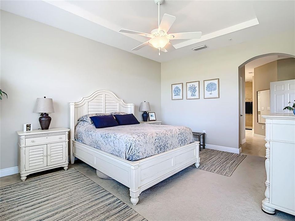 For Sale: $625,000 (3 beds, 2 baths, 2376 Square Feet)