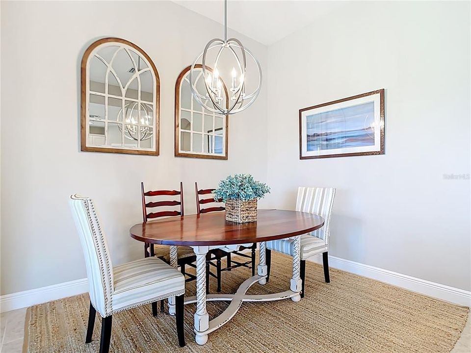 For Sale: $625,000 (3 beds, 2 baths, 2376 Square Feet)