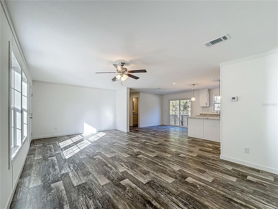 На продажу: $209,000 (3 спален, 2 ванн, 1493 Квадратных фут)