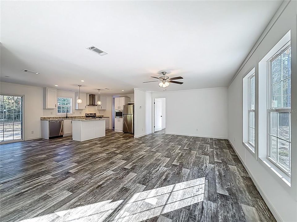 На продажу: $209,000 (3 спален, 2 ванн, 1493 Квадратных фут)