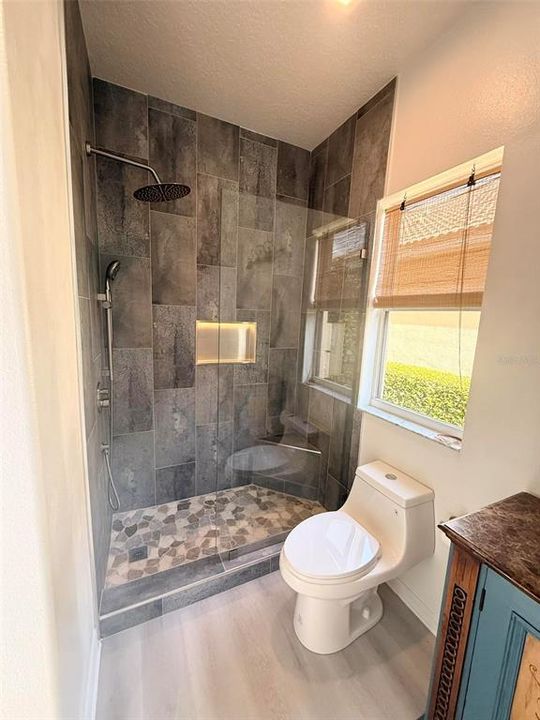 待售: $785,000 (5 贝兹, 5 浴室, 3452 平方英尺)