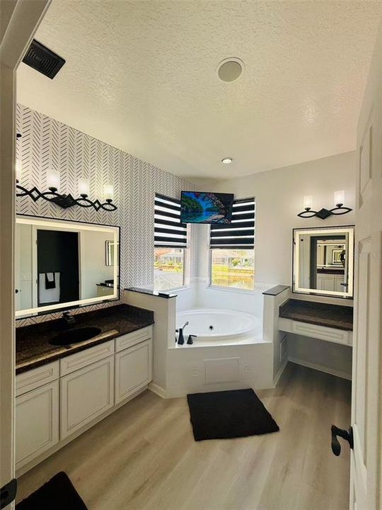 待售: $785,000 (5 贝兹, 5 浴室, 3452 平方英尺)