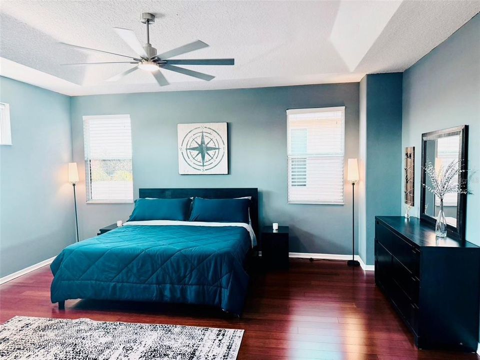 待售: $785,000 (5 贝兹, 5 浴室, 3452 平方英尺)