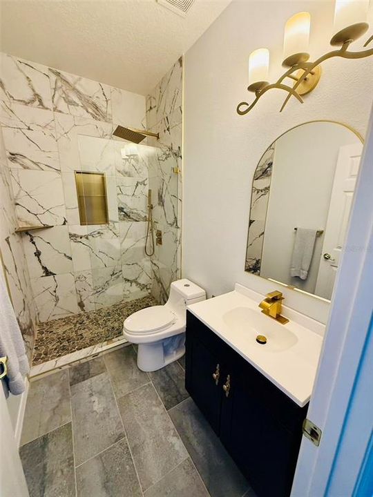 待售: $785,000 (5 贝兹, 5 浴室, 3452 平方英尺)