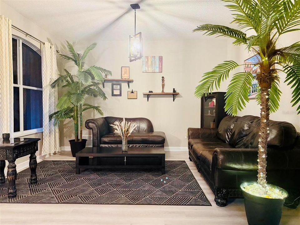 待售: $785,000 (5 贝兹, 5 浴室, 3452 平方英尺)