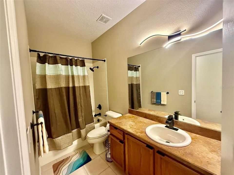 待售: $785,000 (5 贝兹, 5 浴室, 3452 平方英尺)