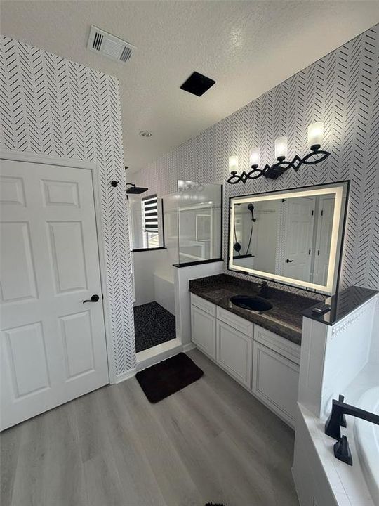 待售: $785,000 (5 贝兹, 5 浴室, 3452 平方英尺)