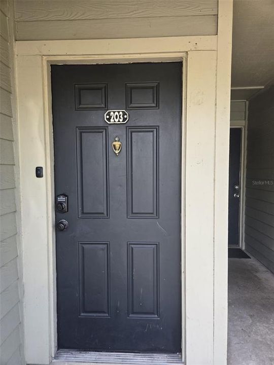 For Sale: $170,000 (2 beds, 1 baths, 1342 Square Feet)