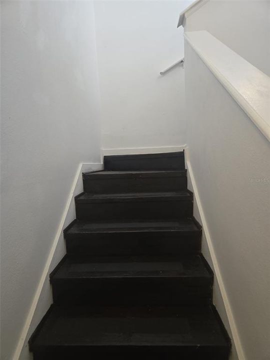 For Sale: $170,000 (2 beds, 1 baths, 1342 Square Feet)