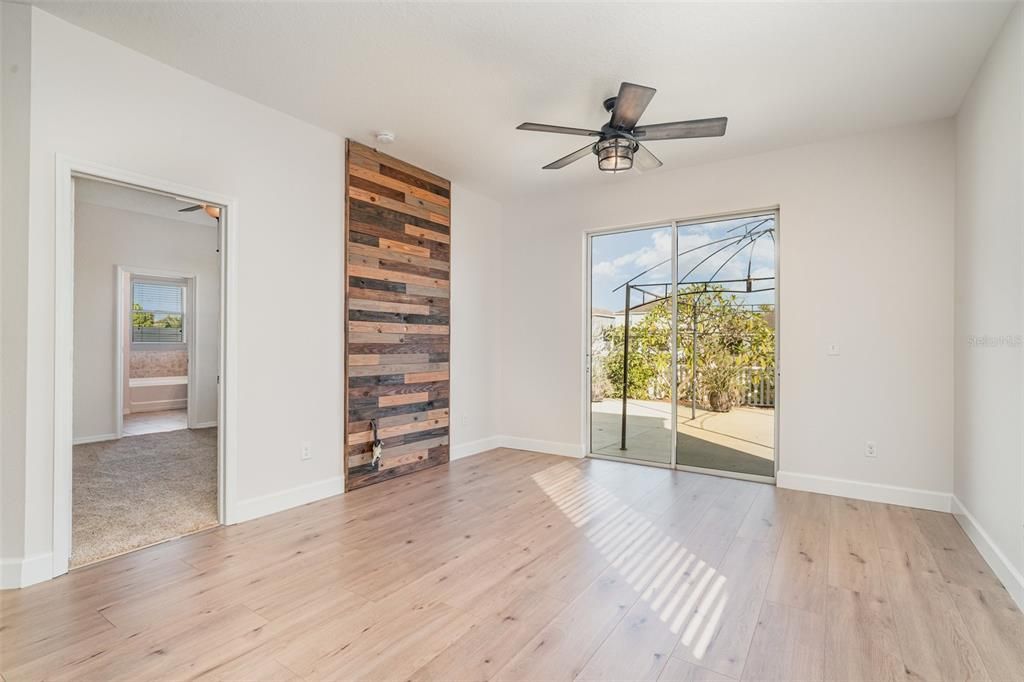 На продажу: $330,000 (4 спален, 2 ванн, 1878 Квадратных фут)