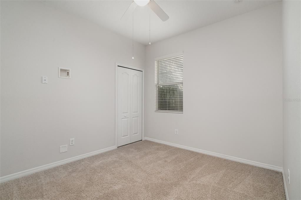 На продажу: $330,000 (4 спален, 2 ванн, 1878 Квадратных фут)