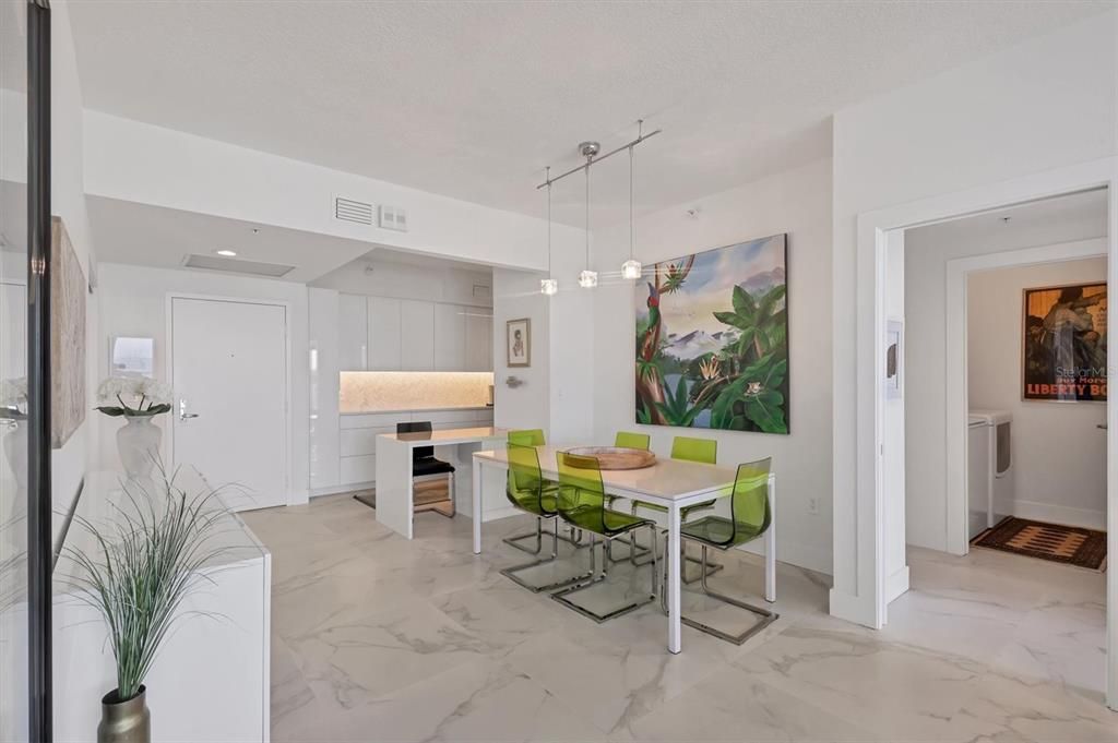 For Sale: $1,950,000 (2 beds, 2 baths, 1350 Square Feet)