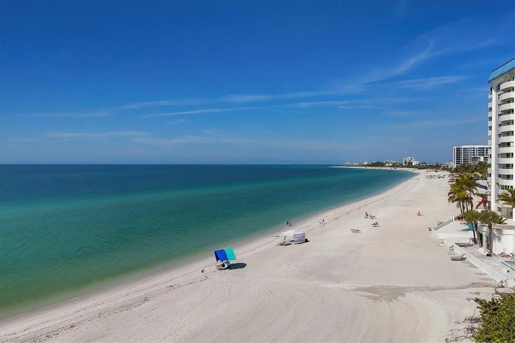 For Sale: $1,950,000 (2 beds, 2 baths, 1350 Square Feet)