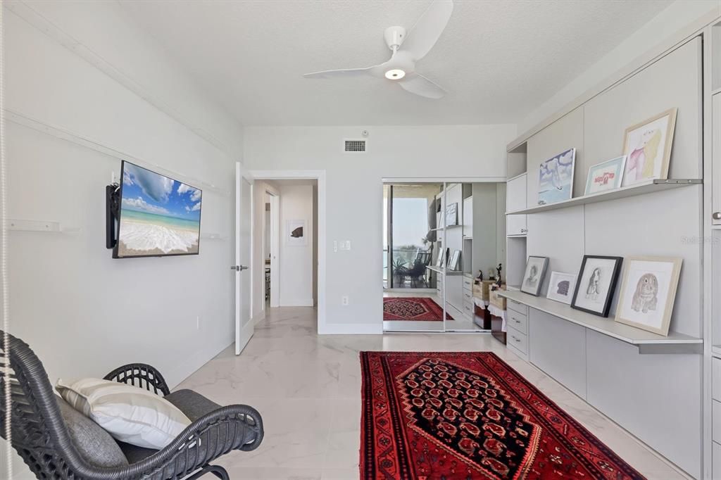 For Sale: $1,950,000 (2 beds, 2 baths, 1350 Square Feet)