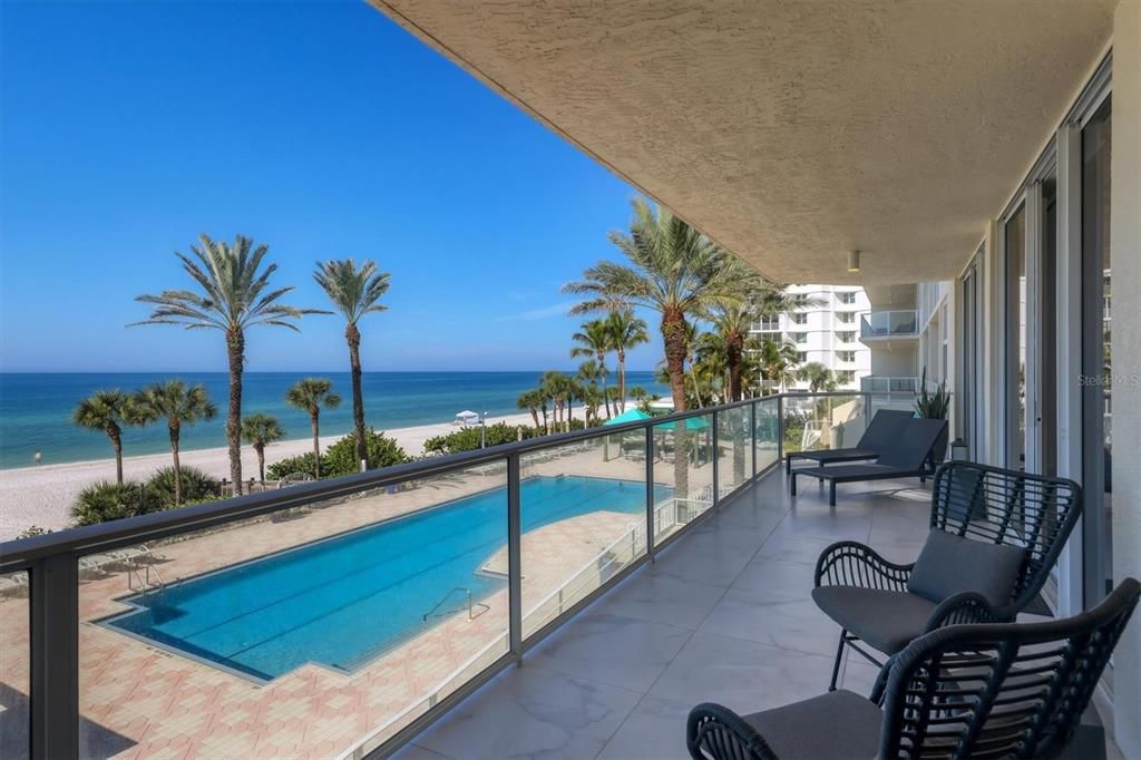 For Sale: $1,950,000 (2 beds, 2 baths, 1350 Square Feet)