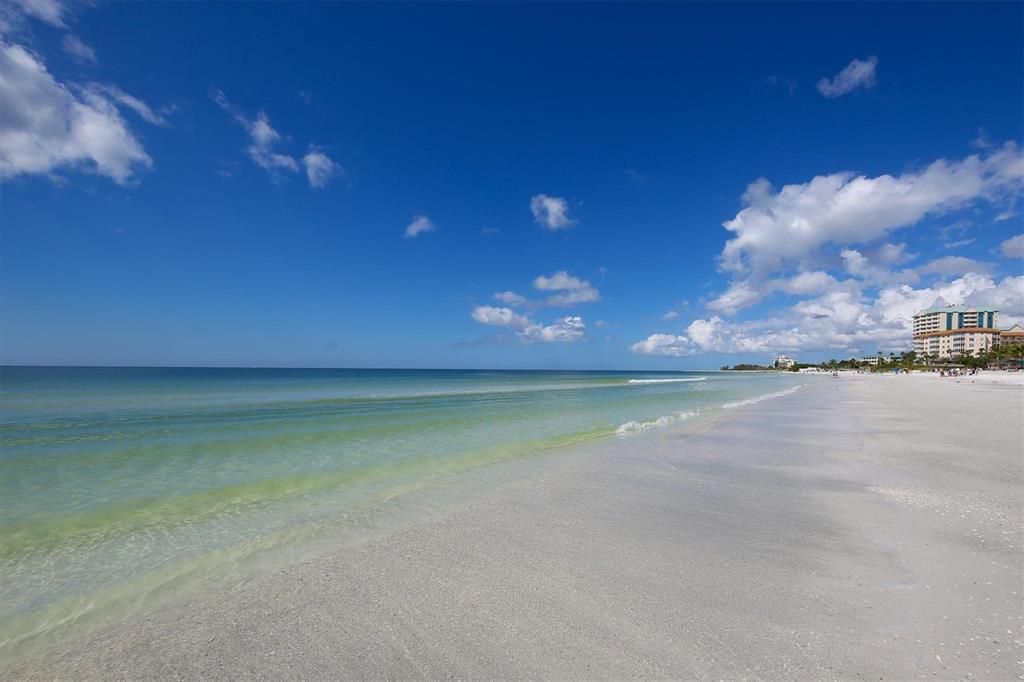 For Sale: $1,950,000 (2 beds, 2 baths, 1350 Square Feet)