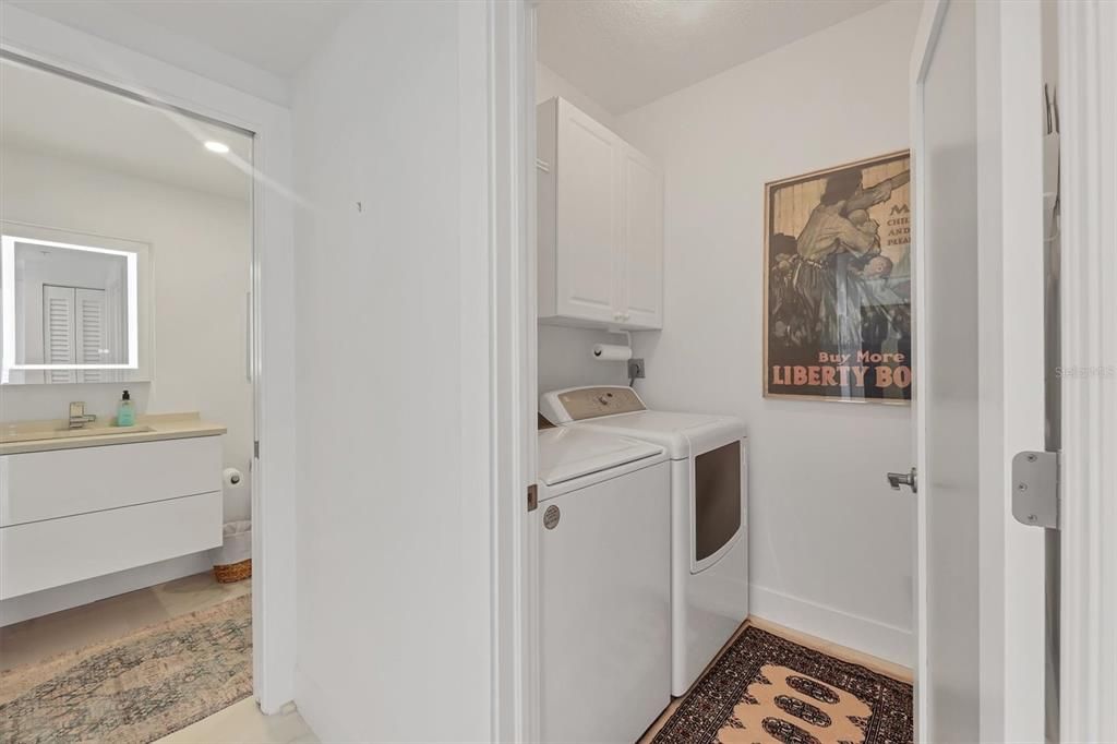 For Sale: $1,950,000 (2 beds, 2 baths, 1350 Square Feet)