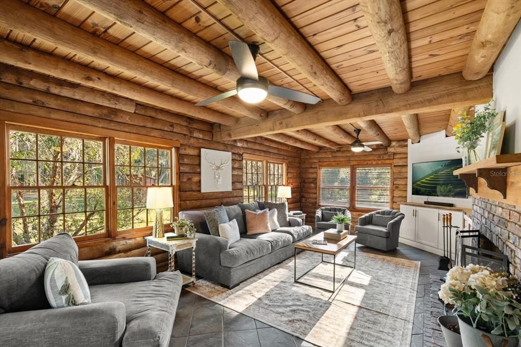 For Sale: $840,000 (4 beds, 2 baths, 2890 Square Feet)