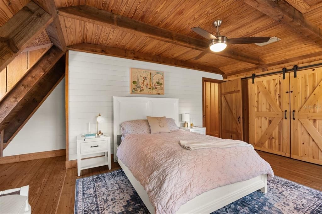 For Sale: $840,000 (4 beds, 2 baths, 2890 Square Feet)