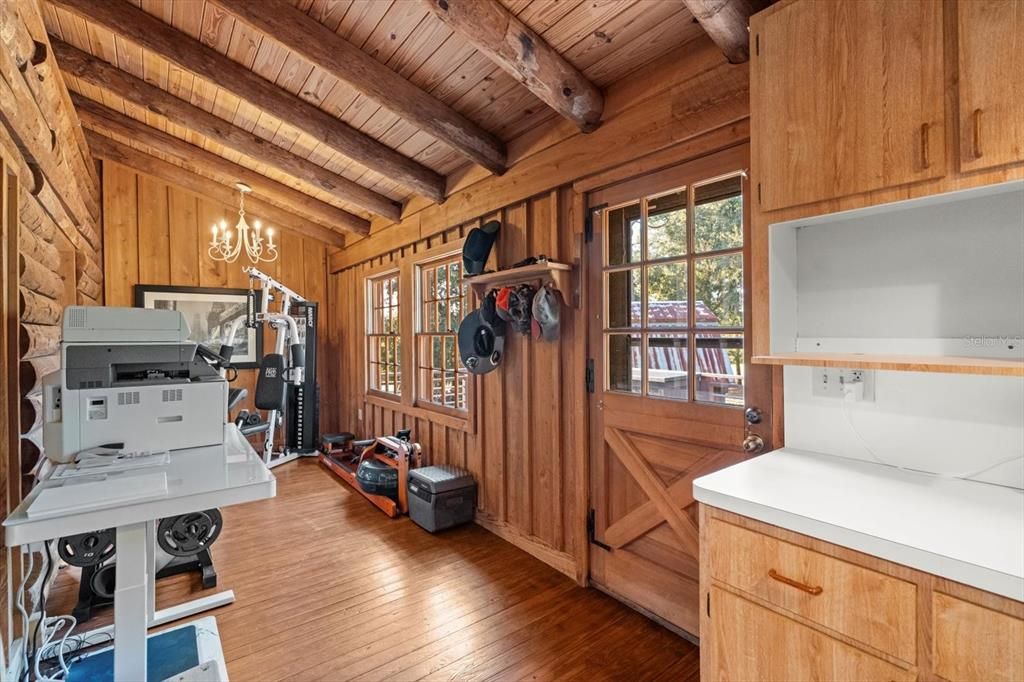 For Sale: $840,000 (4 beds, 2 baths, 2890 Square Feet)