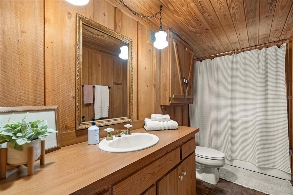 For Sale: $840,000 (4 beds, 2 baths, 2890 Square Feet)