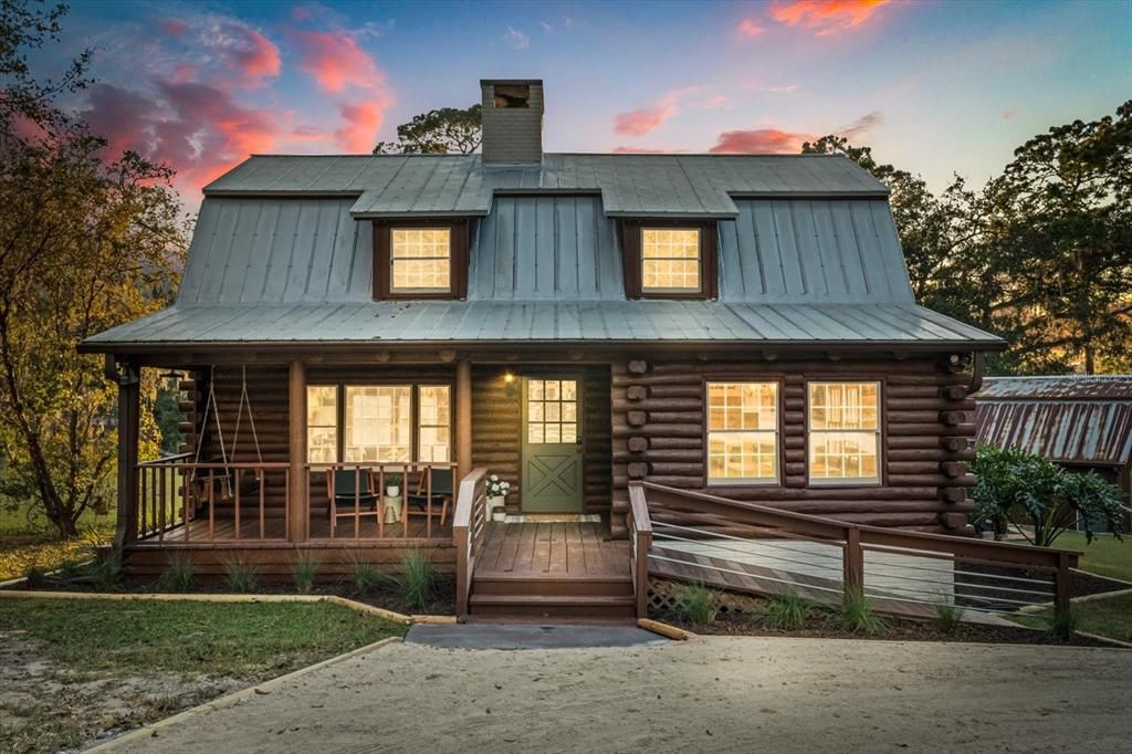 For Sale: $840,000 (4 beds, 2 baths, 2890 Square Feet)