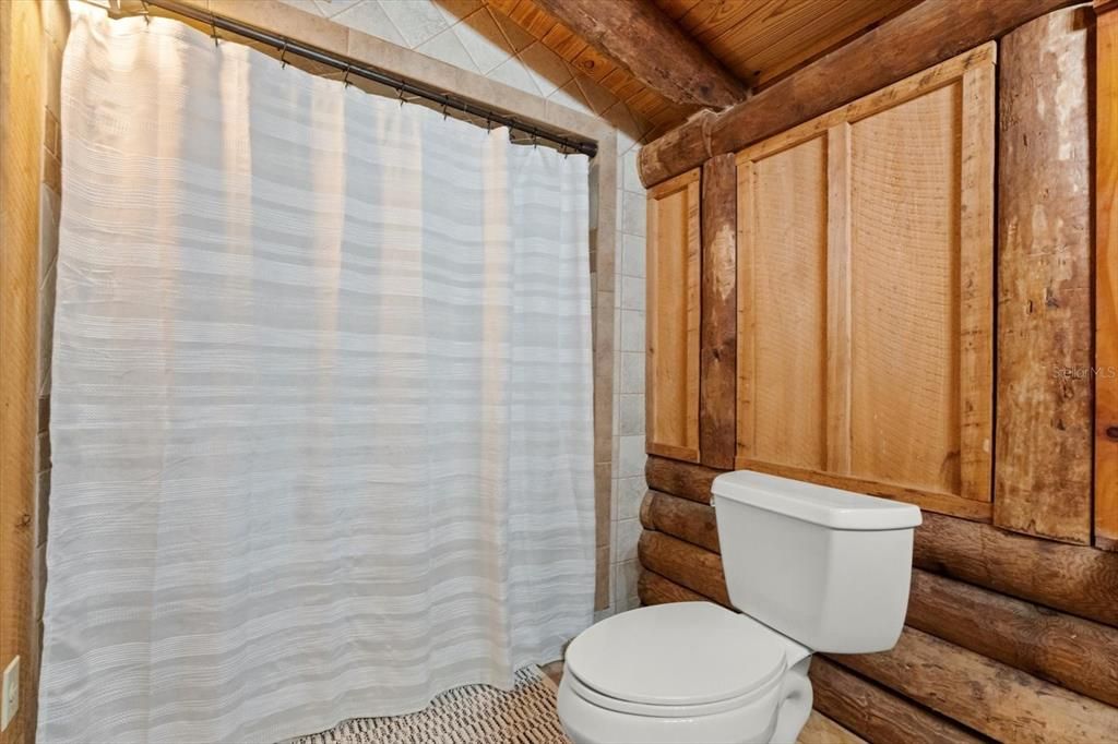 For Sale: $840,000 (4 beds, 2 baths, 2890 Square Feet)