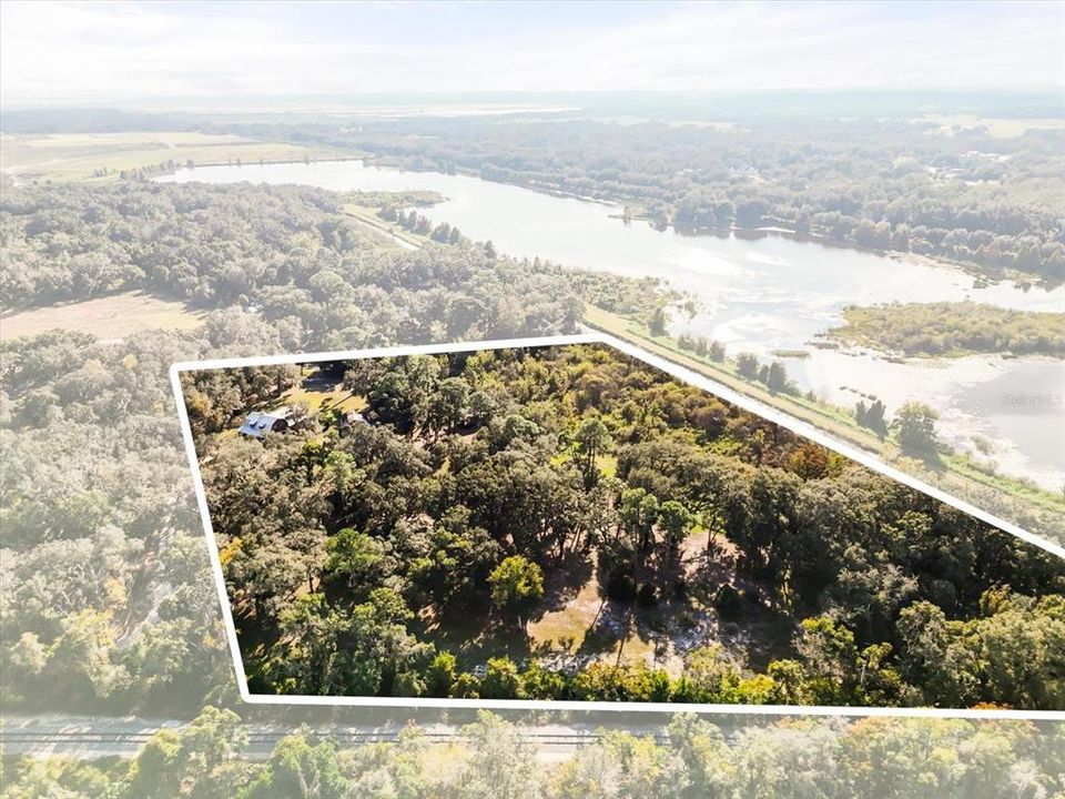 For Sale: $840,000 (4 beds, 2 baths, 2890 Square Feet)